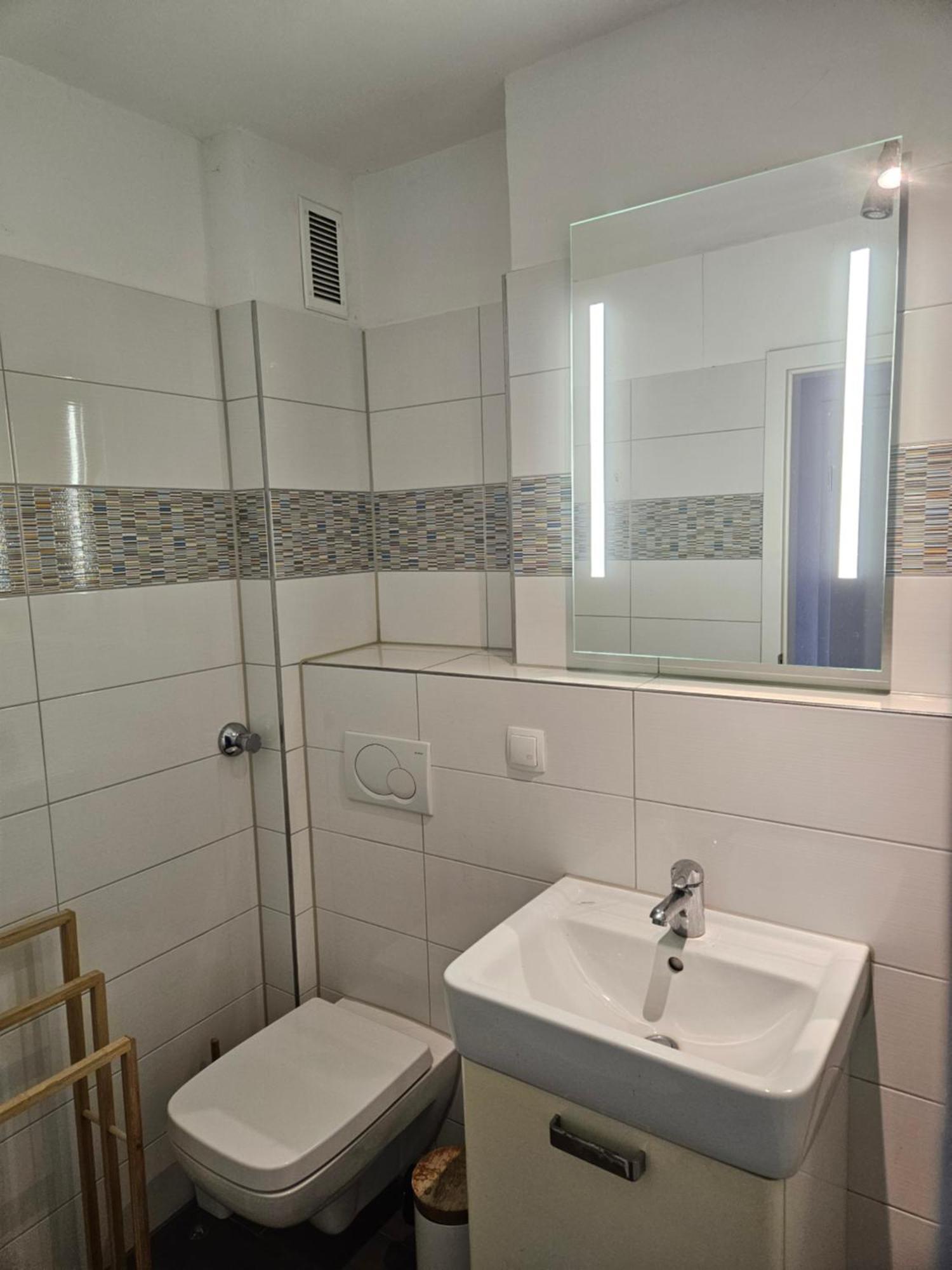Fully Furnished Apartments Нюрнберг Екстериор снимка